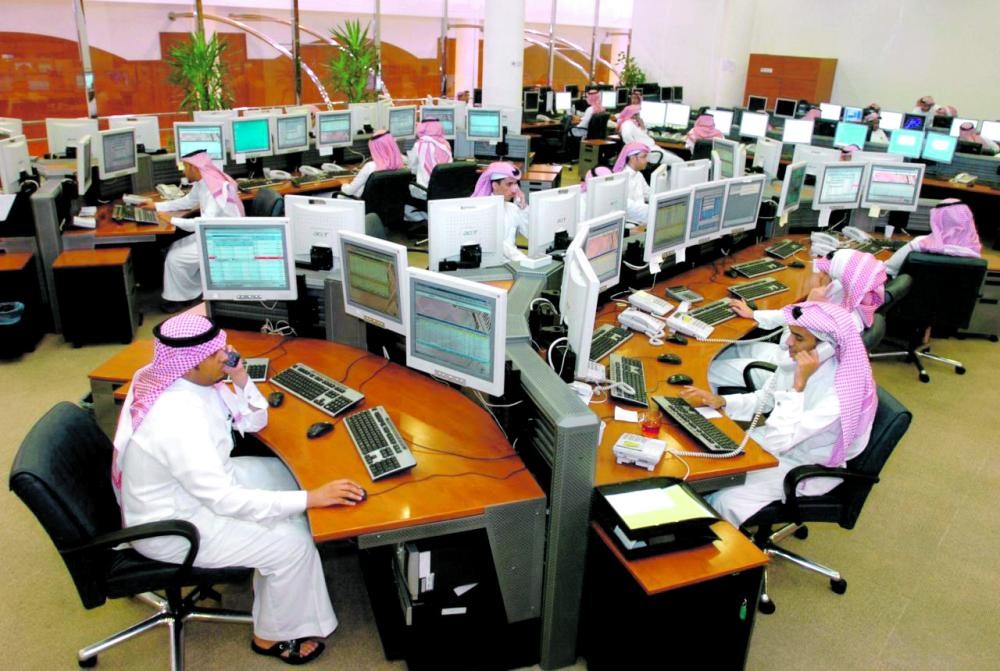 5 قيادات حكومية تدعم التوظيف بالقطاع الخاص