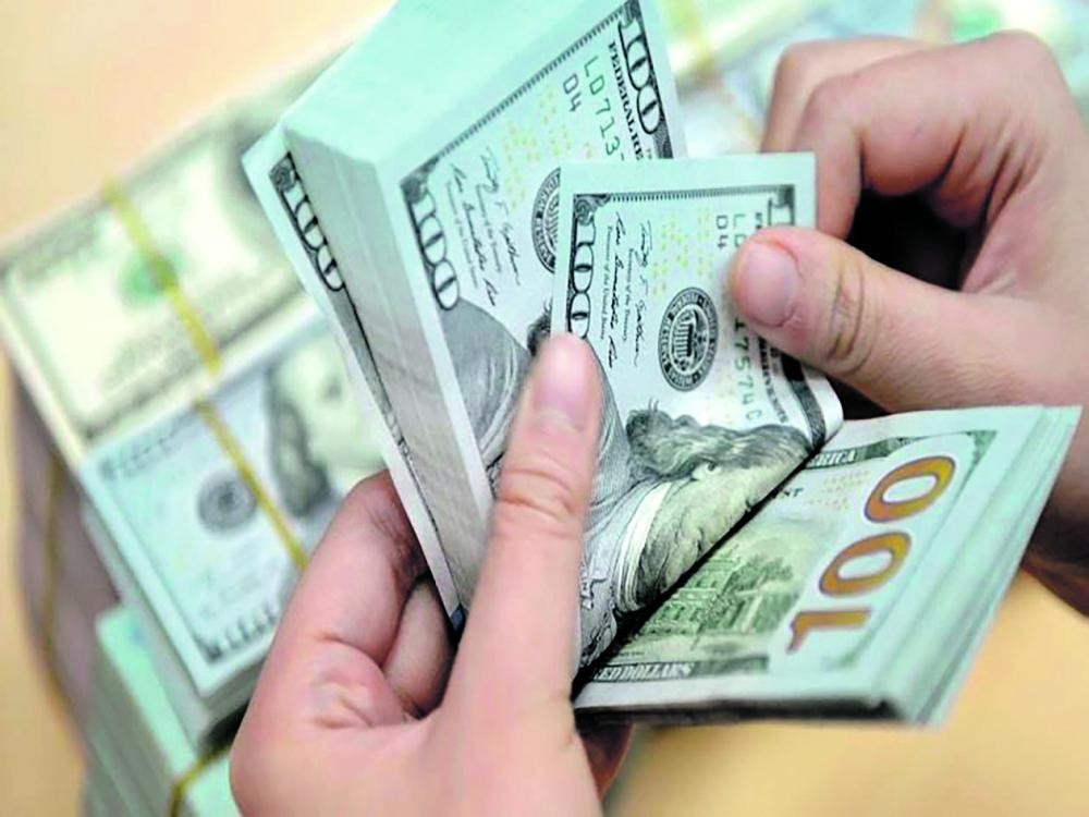 ارتفاع الدولار مع صعود أسعار الفائدة