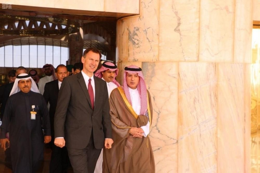 الجبير يلتقي وزير خارجية بريطانيا