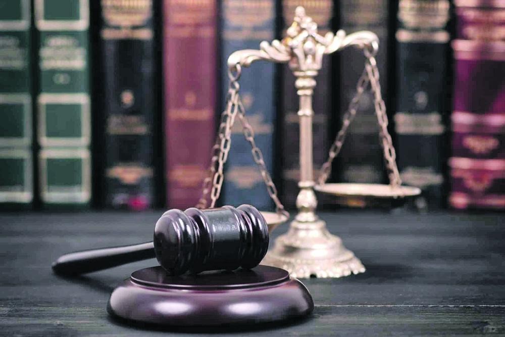 12 برنامجا لتحفيز قطاع المحاماة