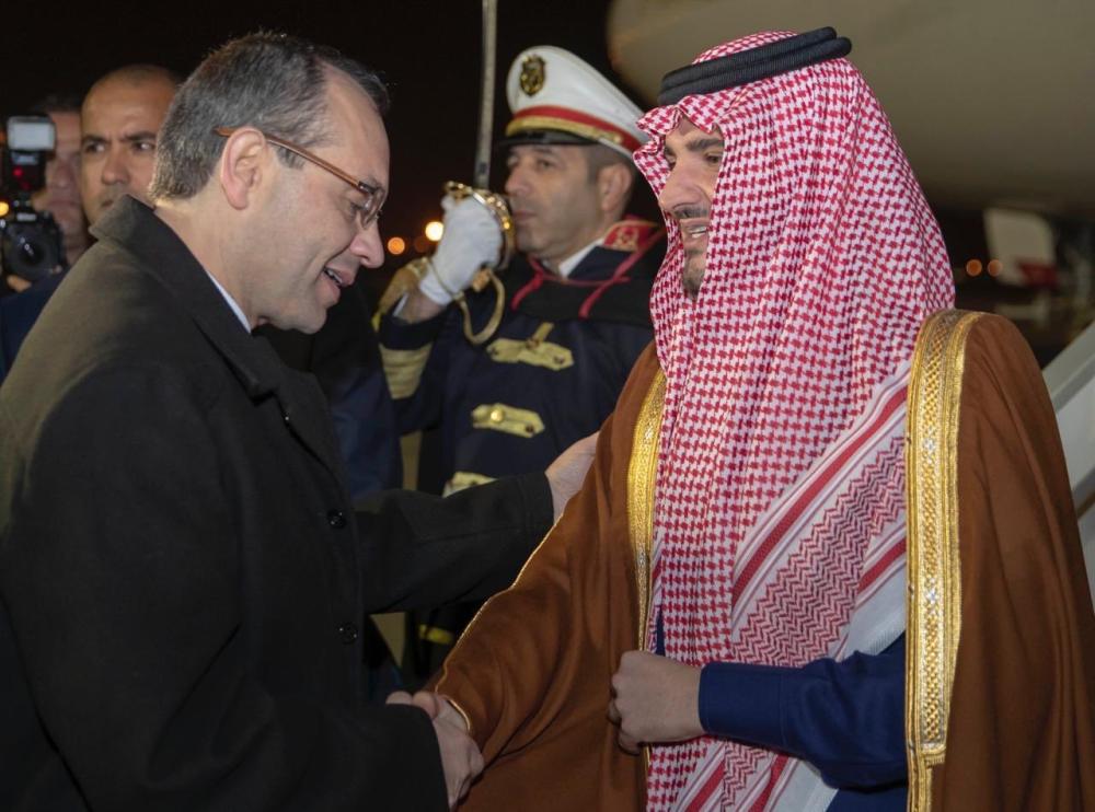 وزير الداخلية يصل إلى تونس