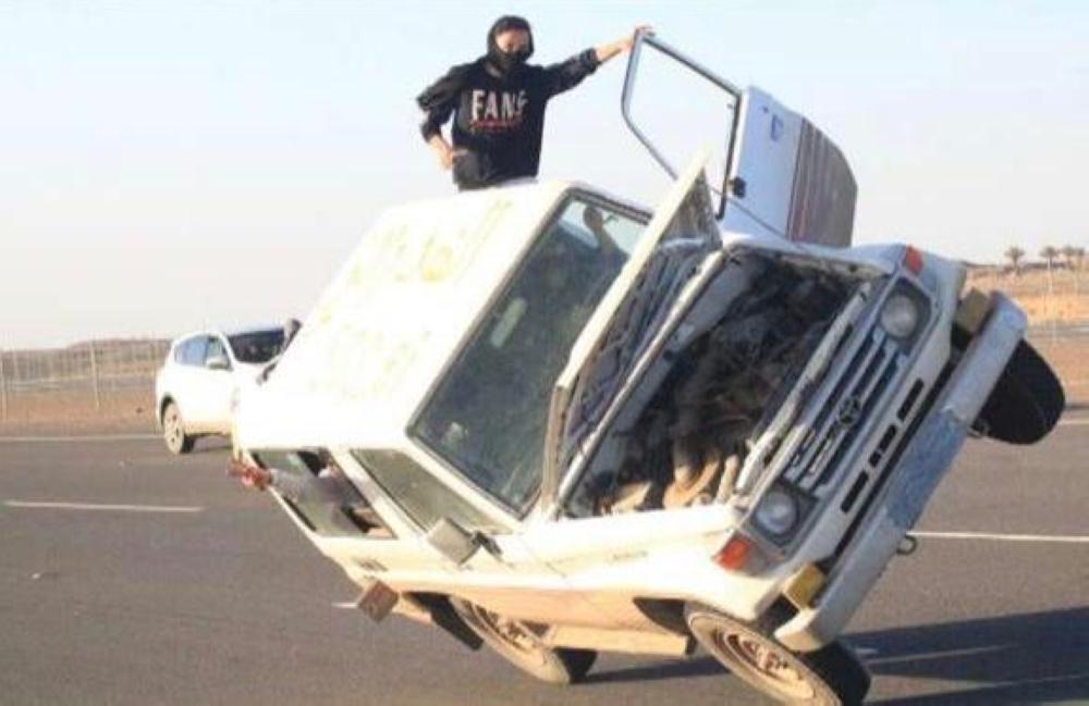 َضبط قائد سيارة مارس التفحيط بتبوك