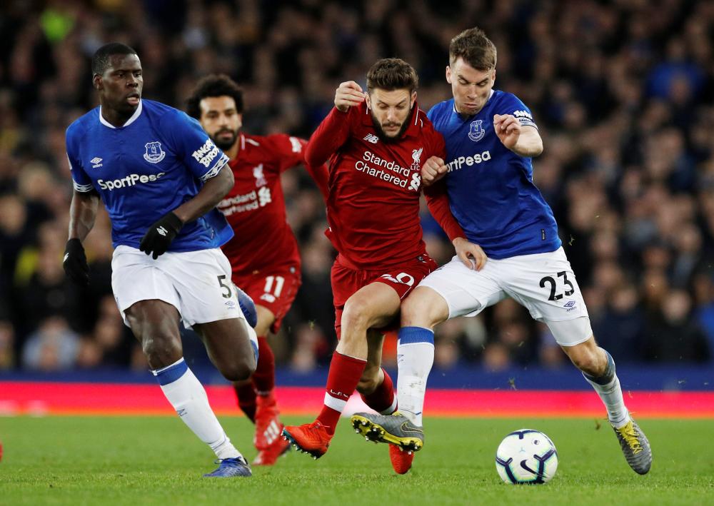 ليفربول يسقط في فخ التعادل السلبي أمام إيفرتون 
