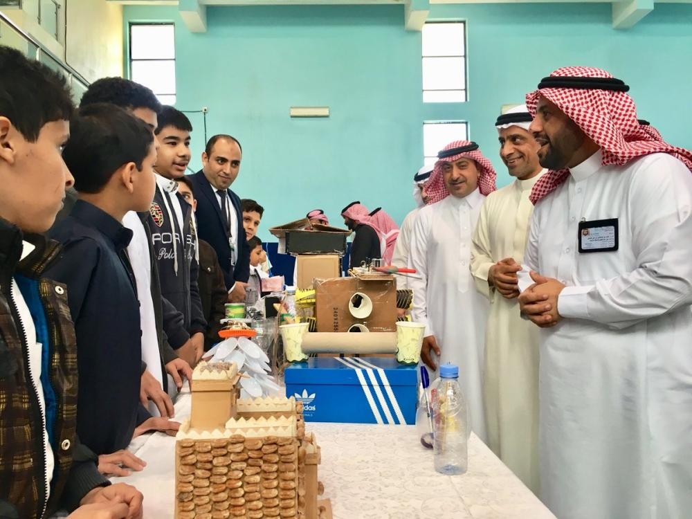 «من لا شيء» .. معرض للابتكار والإبداع بتعليم الخبر