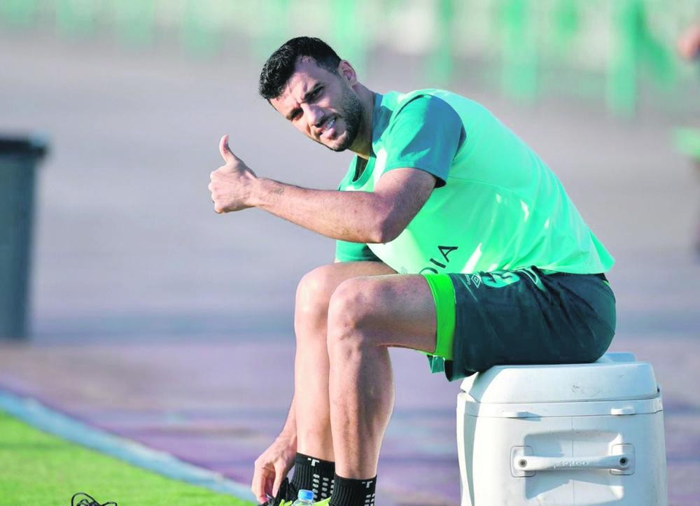 «العقيد» يسعى لتحطيم رقم سيموس
