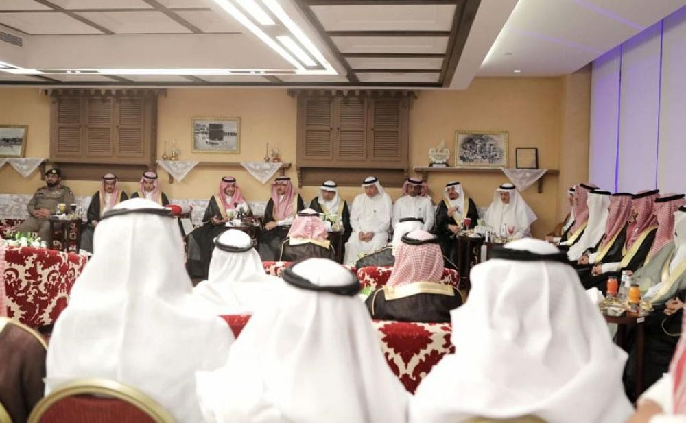 نائب أمير مكة يستمع لمقترحات رجال الأعمال