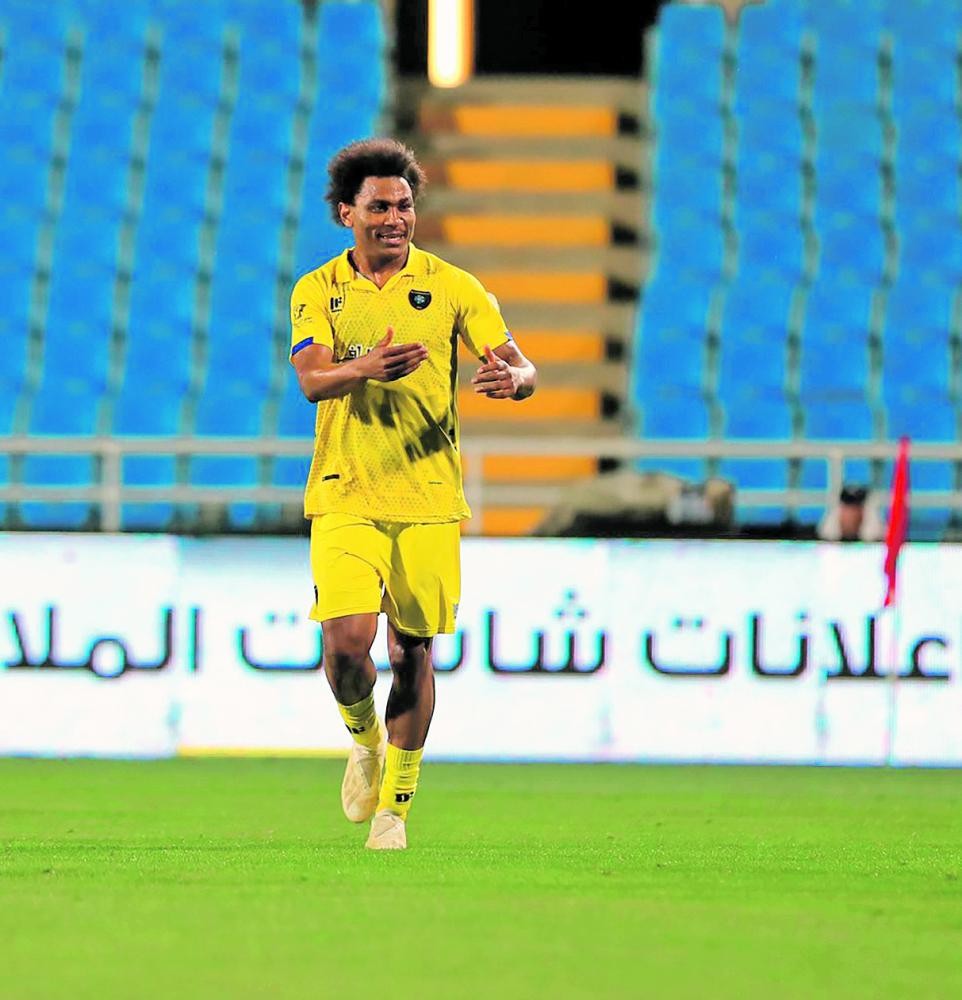 التعاون والرائد..«قمة الجولة 23»
