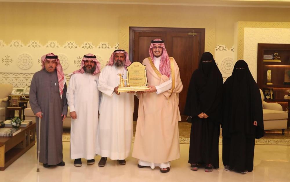 نائب أمير الشرقية يستعرض برامج «صم الشرقية»