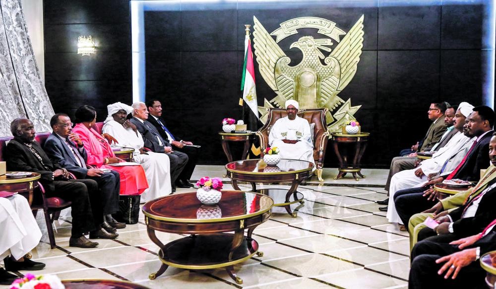 تظاهرات السودان تتواصل احتجاجا على «الطوارئ»