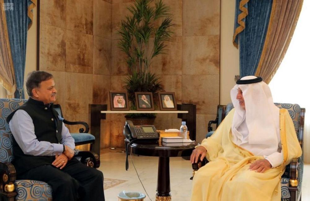 أمير مكة يستقبل سفير الهند