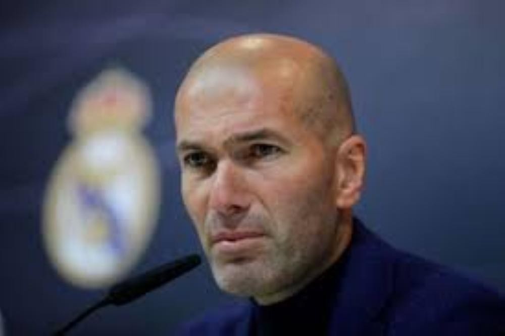 زيدان يعود لتدريب ريال مدريد