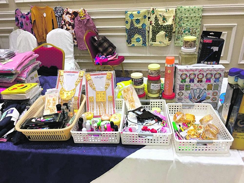 1500 زائرة لسوق «خيرية» العيون الأول
