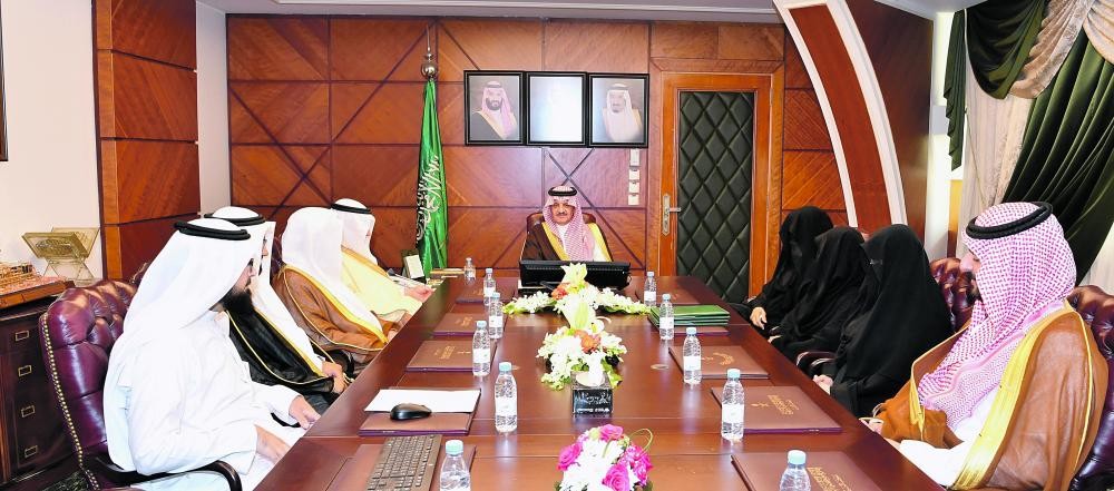 أمير الشرقية: تخليد جيل الرواد حق علينا