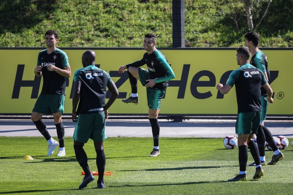 رونالدو يلتحق بمعسكر المنتخب البرتغالي