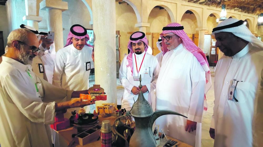 «البشت» و«النقش» و«الفخار» حرف تعزز عالمية الأحساء