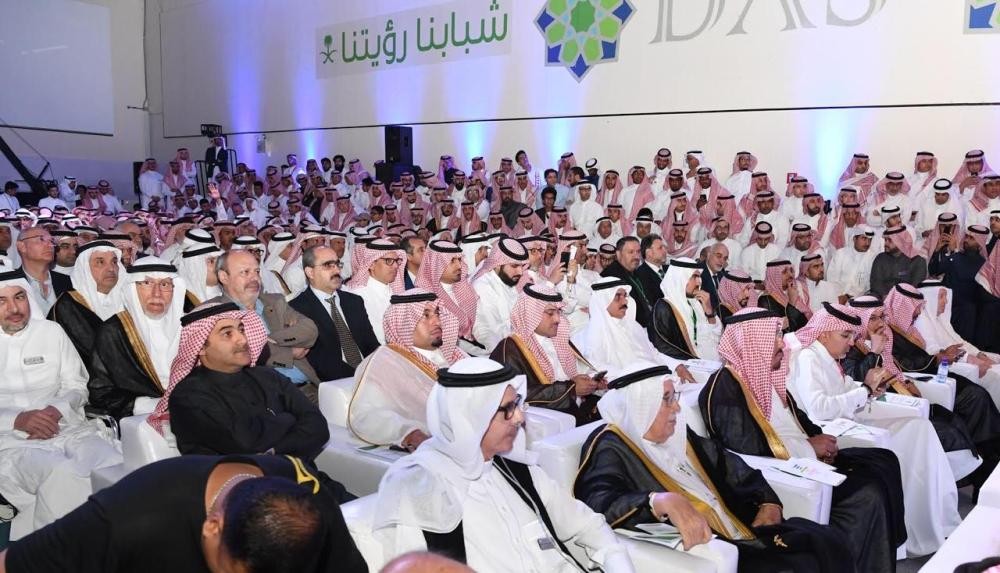 مدارس الظهران الأهلية تحتفل بتخريج الدفعة الرابعة والثلاثين