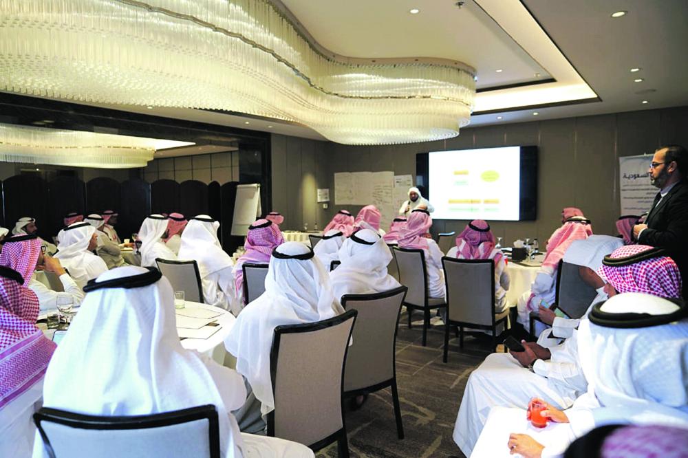 «تعليم الشرقية» يطالب بتحول القيادات للعمل الميداني