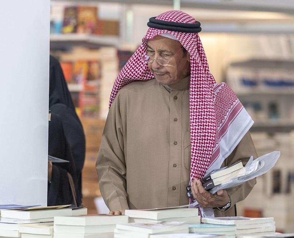 «الرياض للكتاب» يكسر حاجز المليون زائر