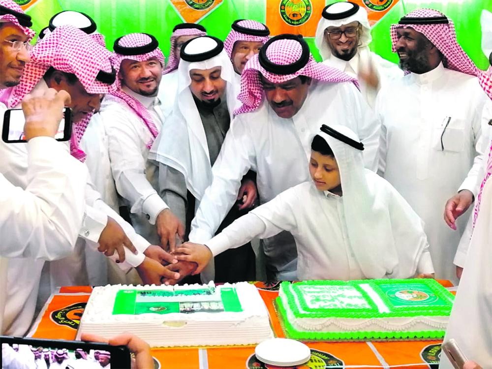 إدارة الروضة تستقبل المهنئين بالصعود