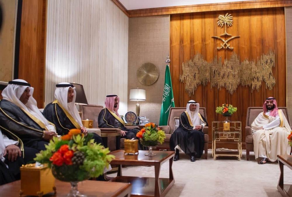 ولي العهد يلتقي رئيس «الأمة» الكويتي