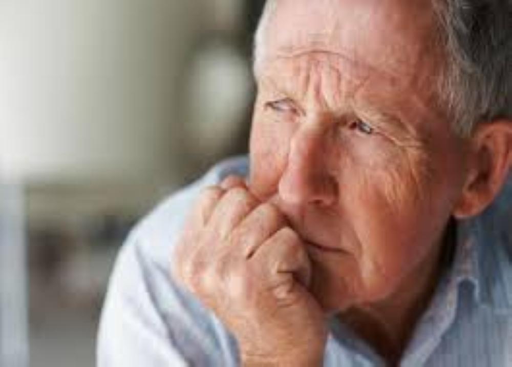 نوع من المكسرات يحارب الخرف