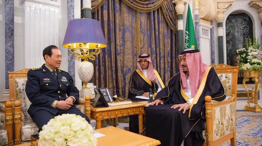 خادم الحرمين الشريفين يستقبل وزير الدفاع الصيني