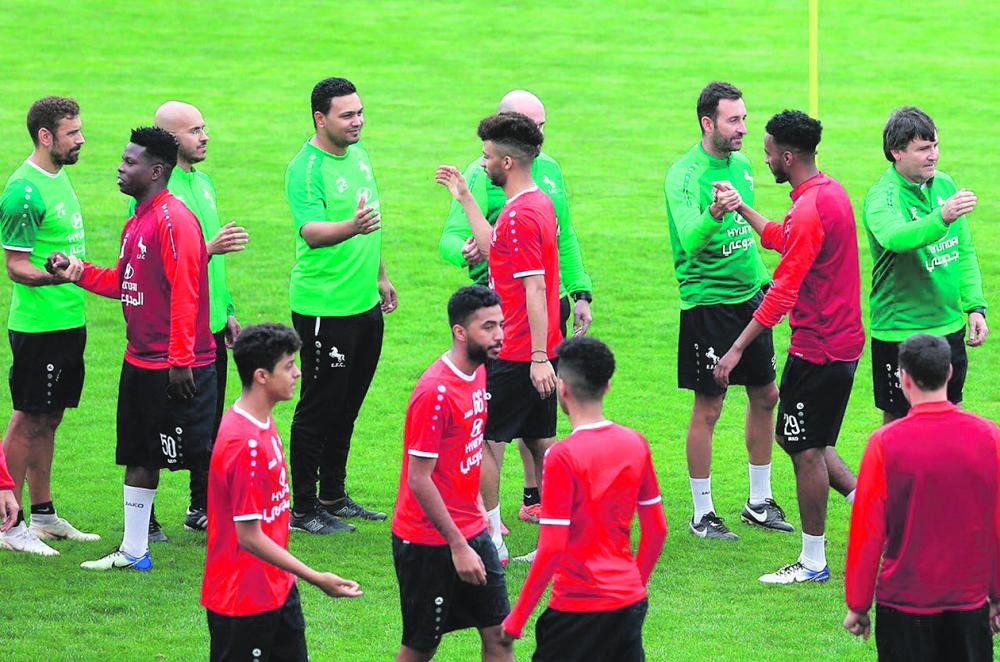لاعبو الاتفاق يعدون جماهيرهم بالفوز