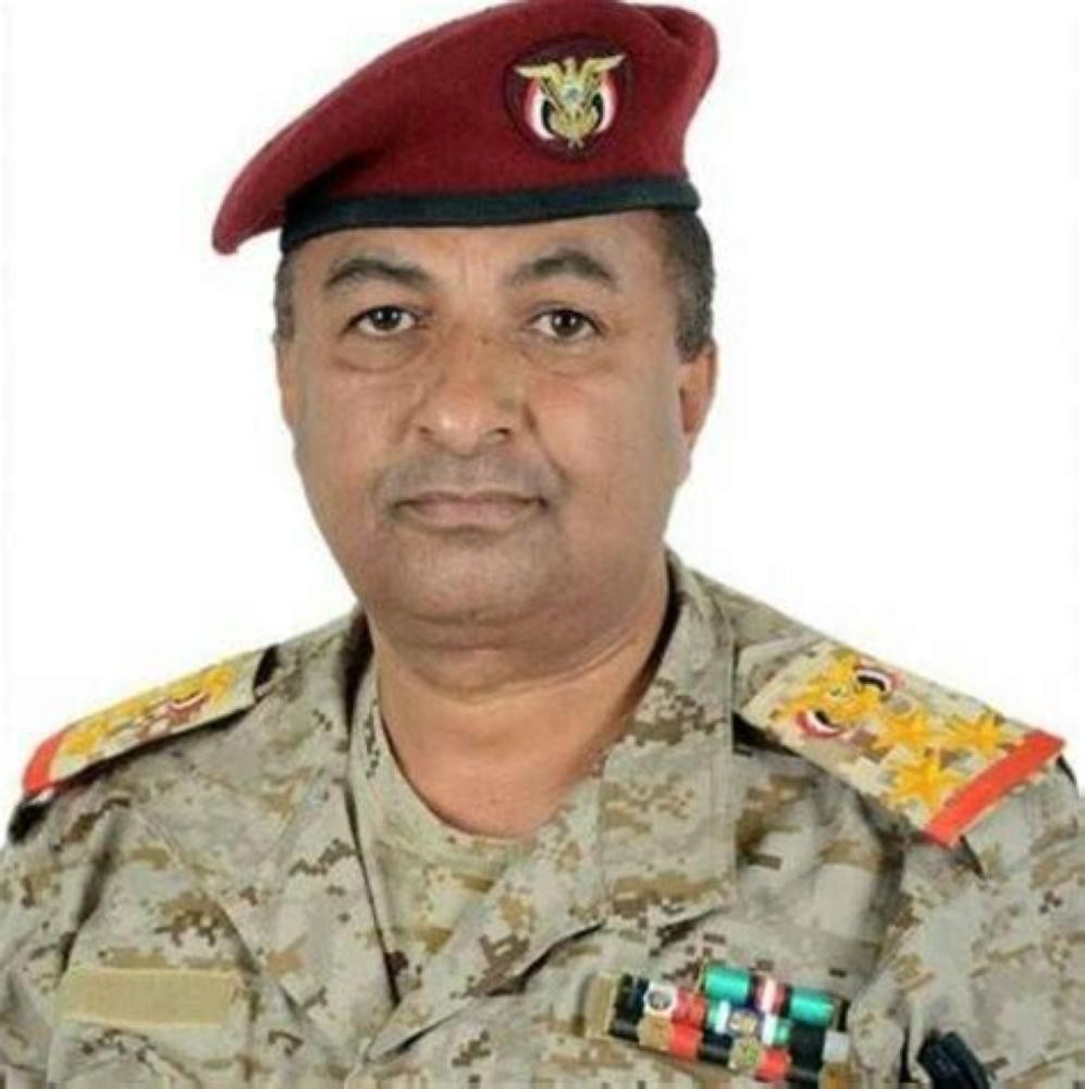 الجيش اليمني: المليشيا مستمرة في تهديد الملاحة 