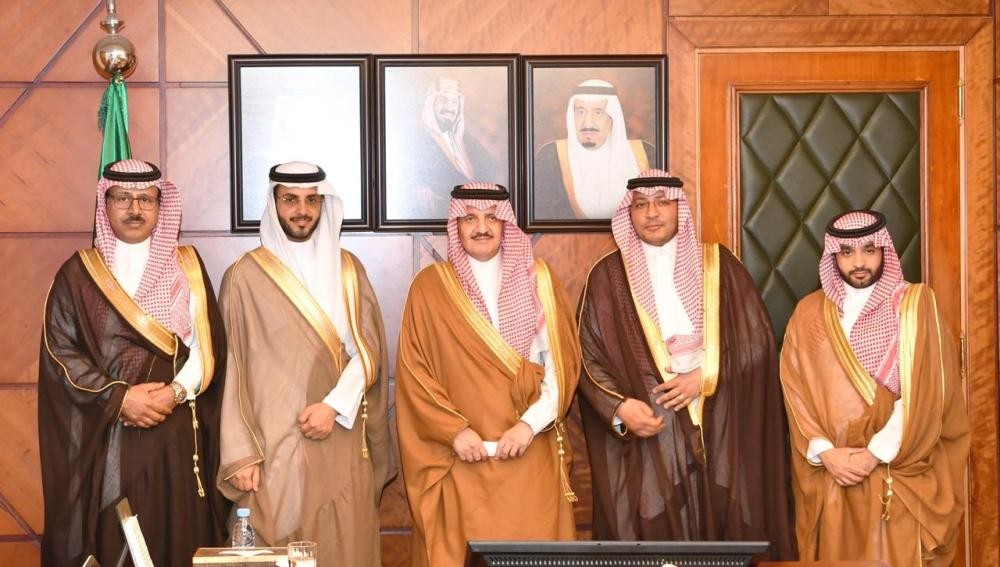 أمير الشرقية يطلع على مبادرات وبرامج «منشآت»