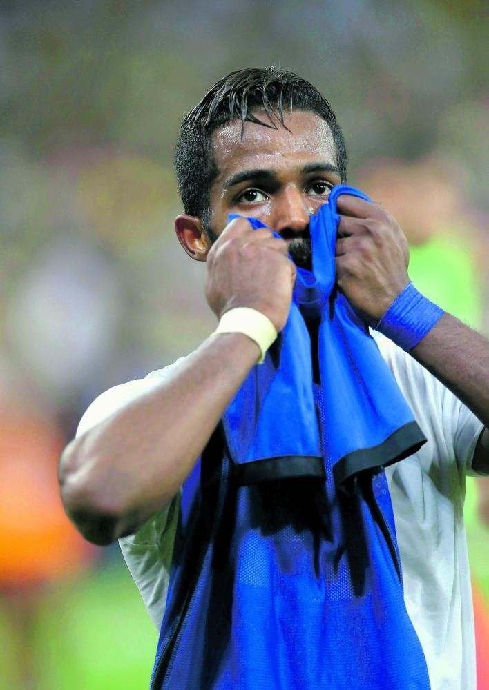«مارس» يسعد الهلاليين أمام العالمي