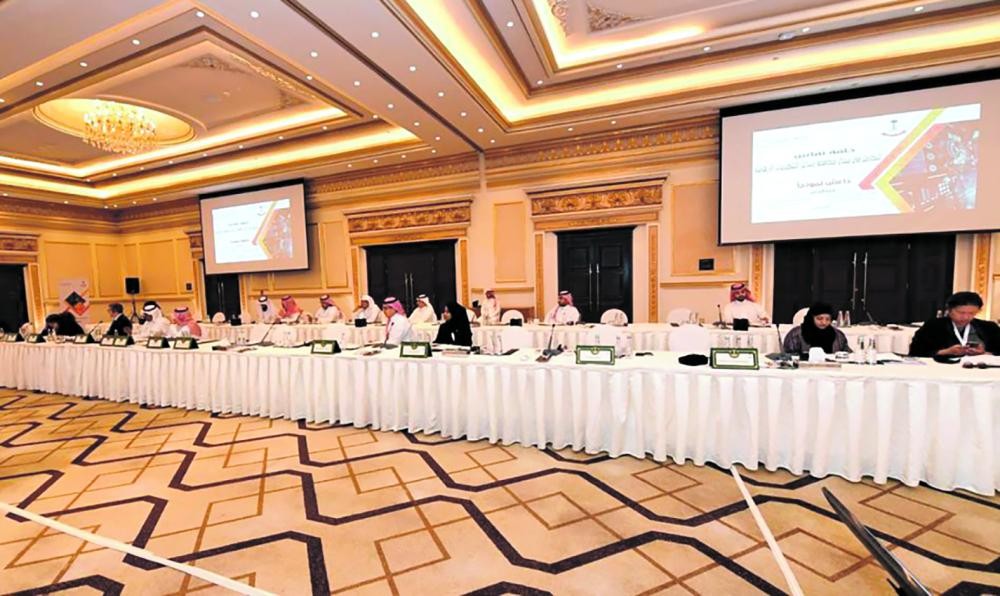 أمن الدولة تبحث مكافحة رسائل التنظيمات الإرهابية