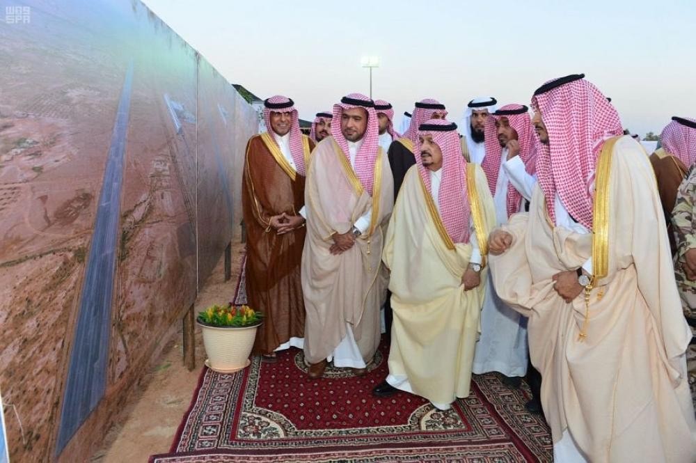 أمير الرياض يدشن «المجمعة الخضراء»