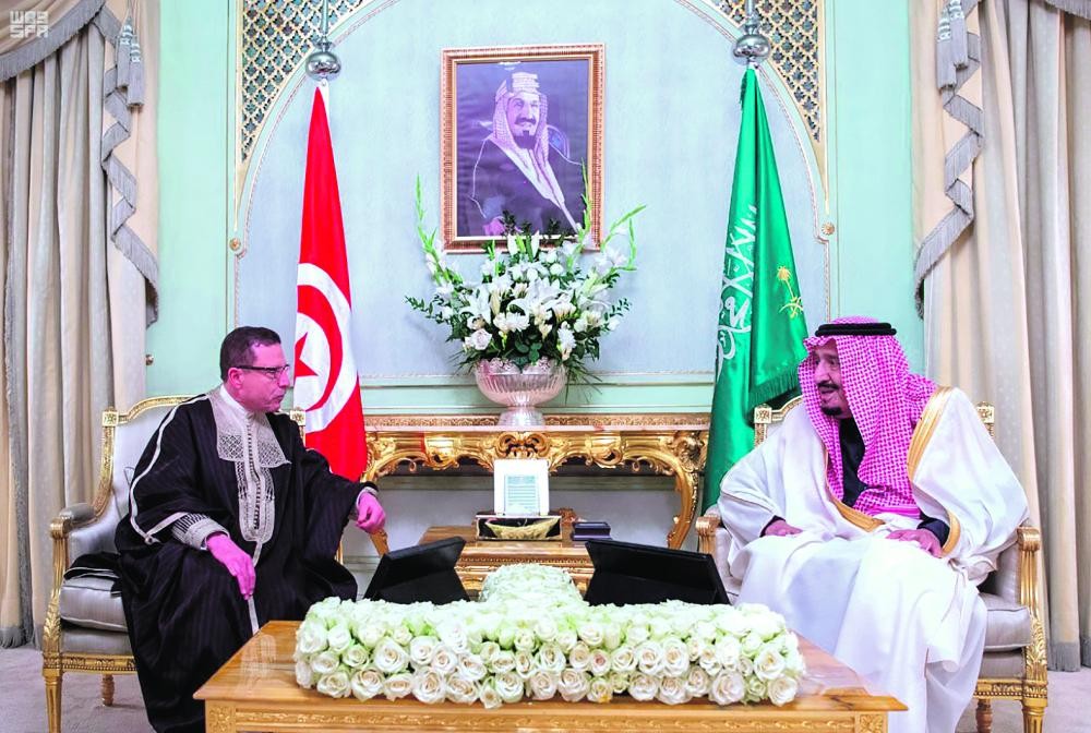 الملك يستقبل وزير الشؤون الدينية بتونس