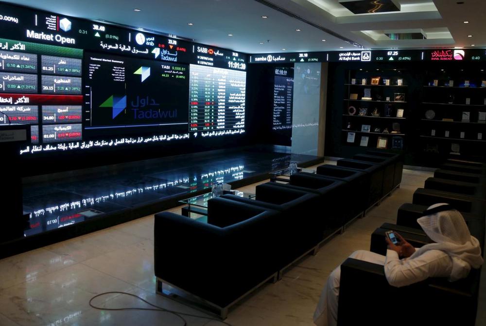 المؤشر يغلق مرتفعًا عند 8896.55 نقطة