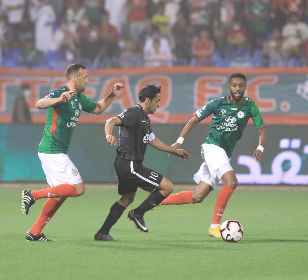 كارييو يقود الهلال إلى قبل نهائي كأس الملك
