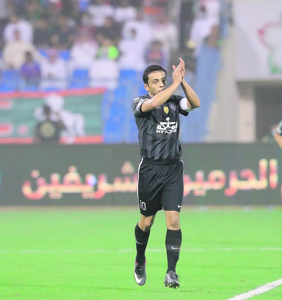 الهلال بشق الأنفس يعبر الاتفاق