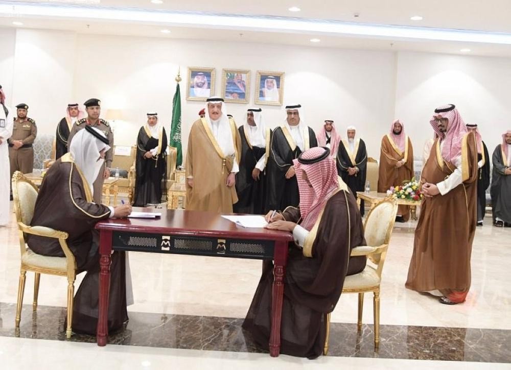 أمير جازان يطلع على خدمات «الأطفال المعاقين» 
