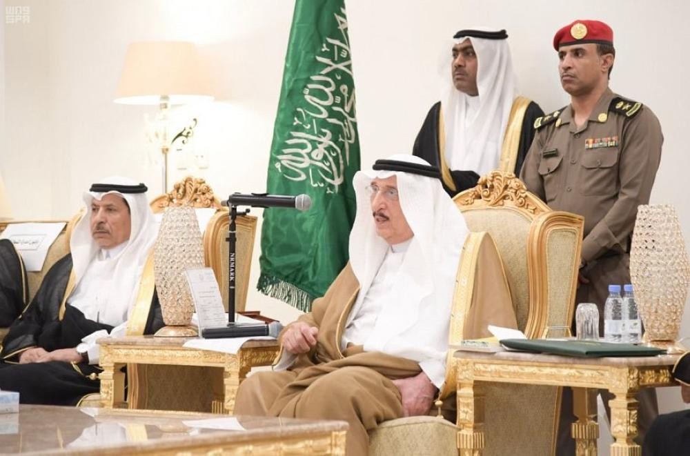 أمير جازان يطلع على خدمات «الأطفال المعاقين» 