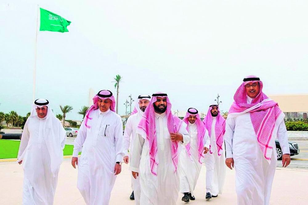 وزير الثقافة يزور «إثراء»