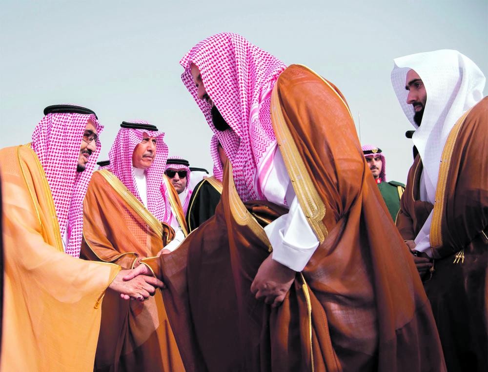 خادم الحرمين يصل إلى الرياض قادما من مملكة البحرين