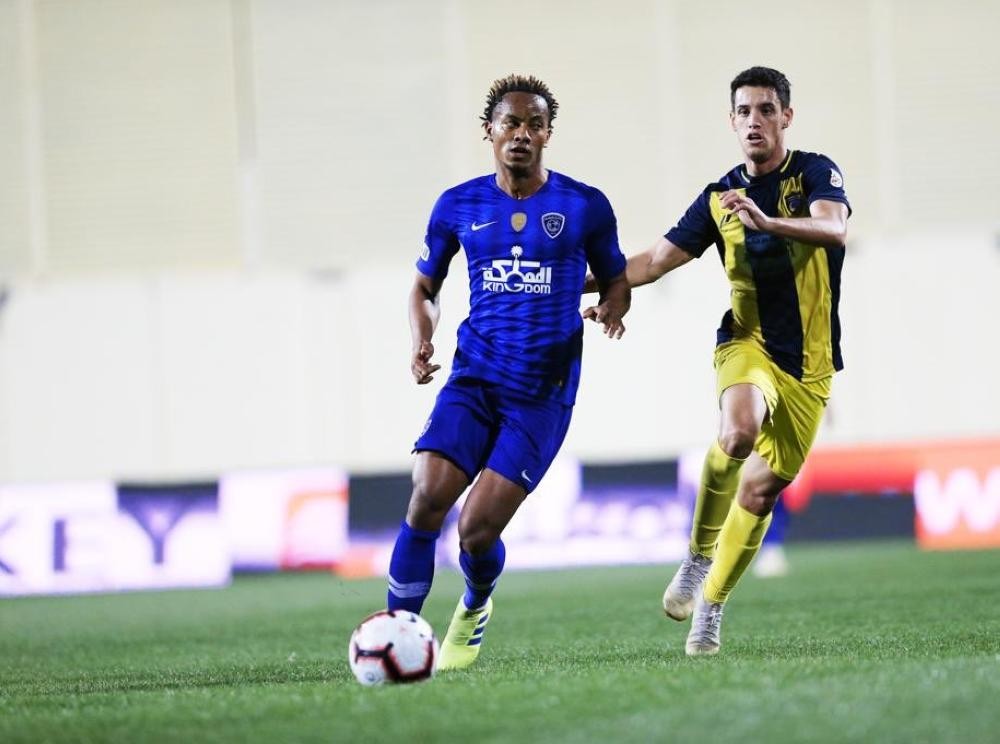 «الهلال» يقلب الطاولة على «الحزم» بثلاثية 