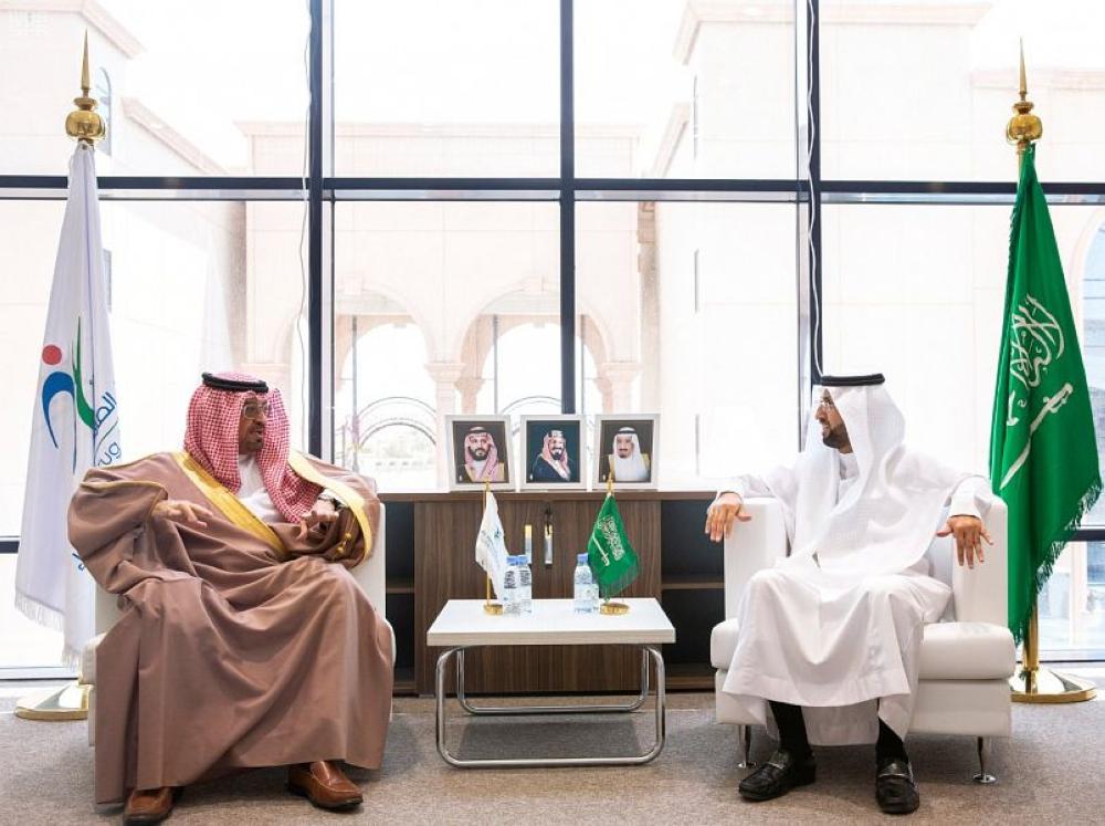 سفير البحرين يزور'الغذاء والدواء'