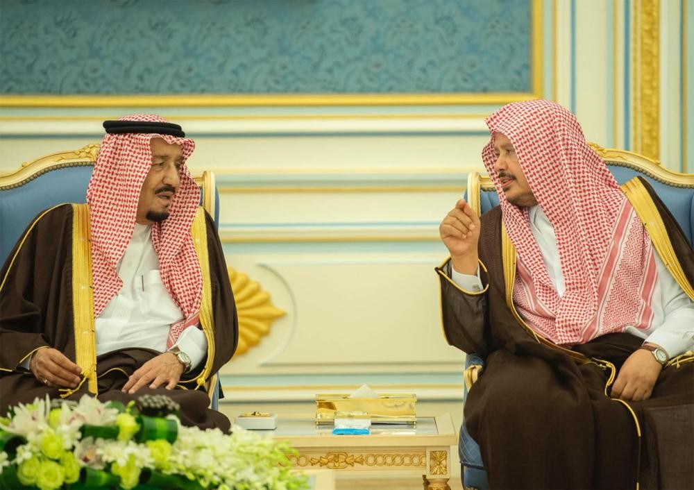 خادم الحرمين يستقبل رئيس وأعضاء الشورى