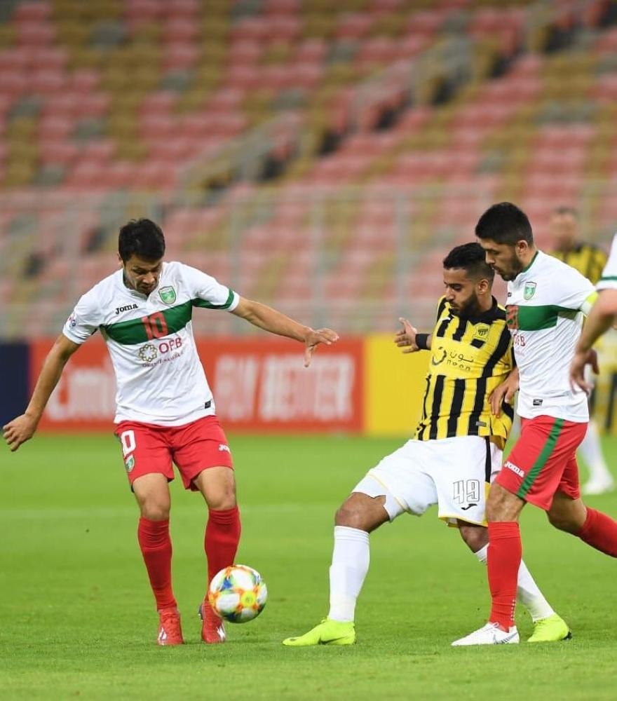 فوز مثير لـ«الاتحاد» على «لوكوموتيف»