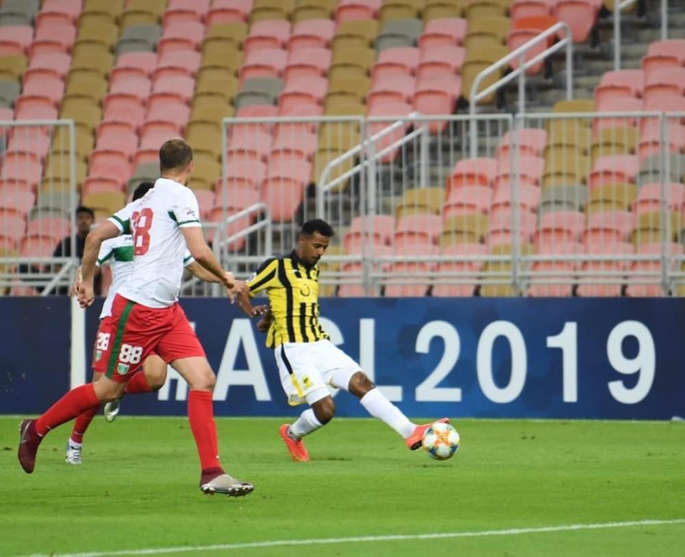 فوز مثير لـ«الاتحاد» على «لوكوموتيف»