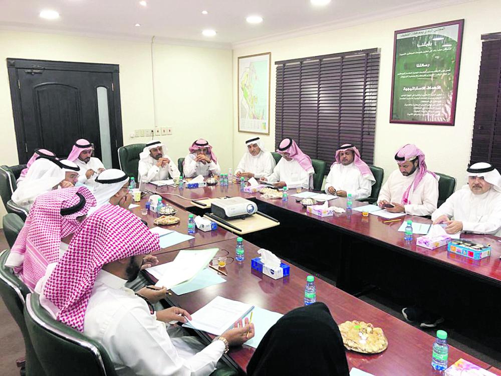 «بلدي القطيف» يبحث إقامة سوق موسمي للمزارعين