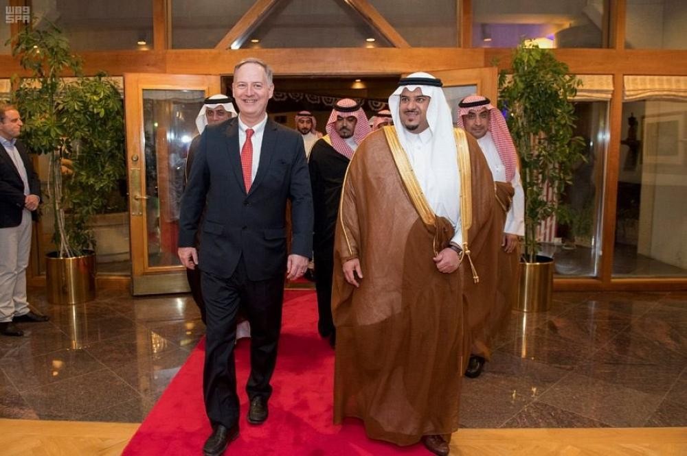 نائب أمير الرياض يشارك في «اليوم الوطني» الأمريكي