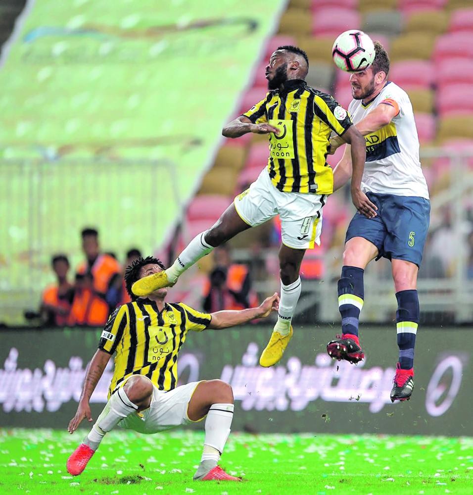 «الكلاسيكو» يشعل «سوشيال ميديا»