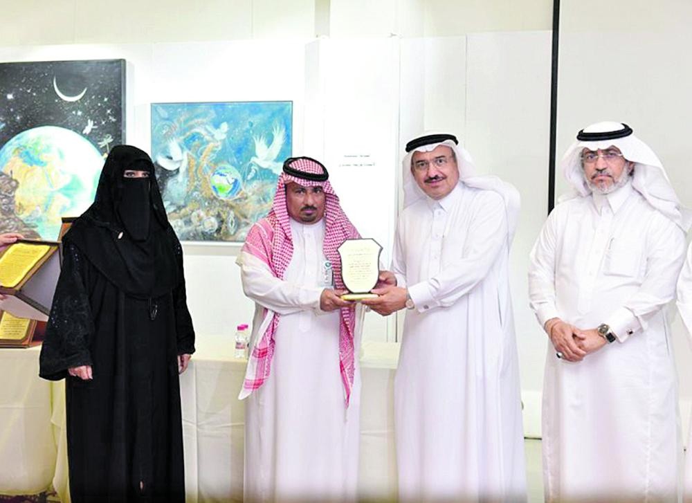 «رواق جسفت» تختتم فعالياتها بمعرض تشكيلي
