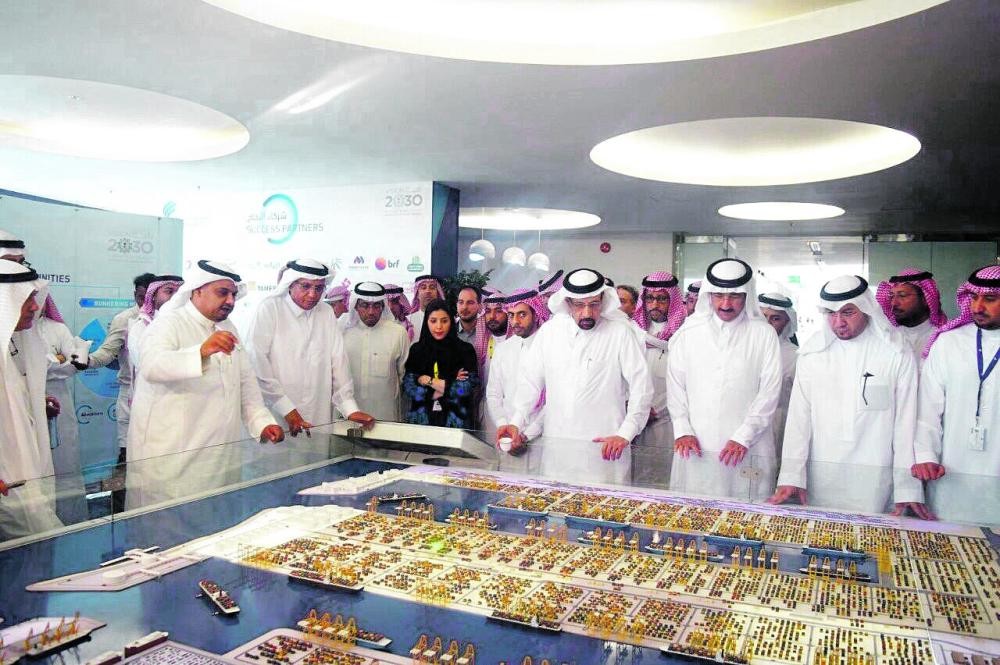 ميناء الملك عبدالله جاذب للملاحة العالمية